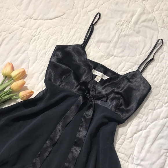 Victoria's Secret Other - Victoria’s Secret Black Slip Dress 🖤